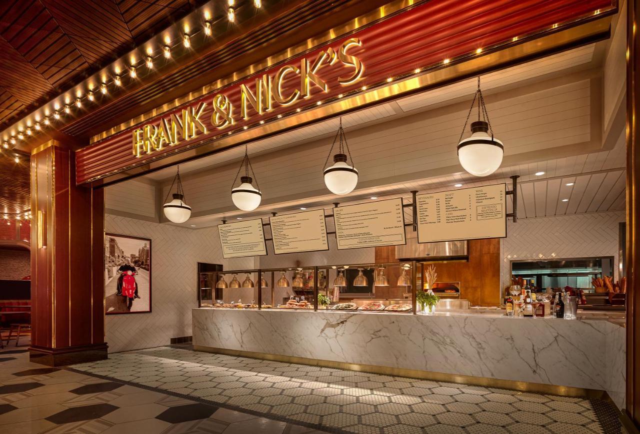 Encore Boston Harbor Everett Экстерьер фото Frank & Nick's