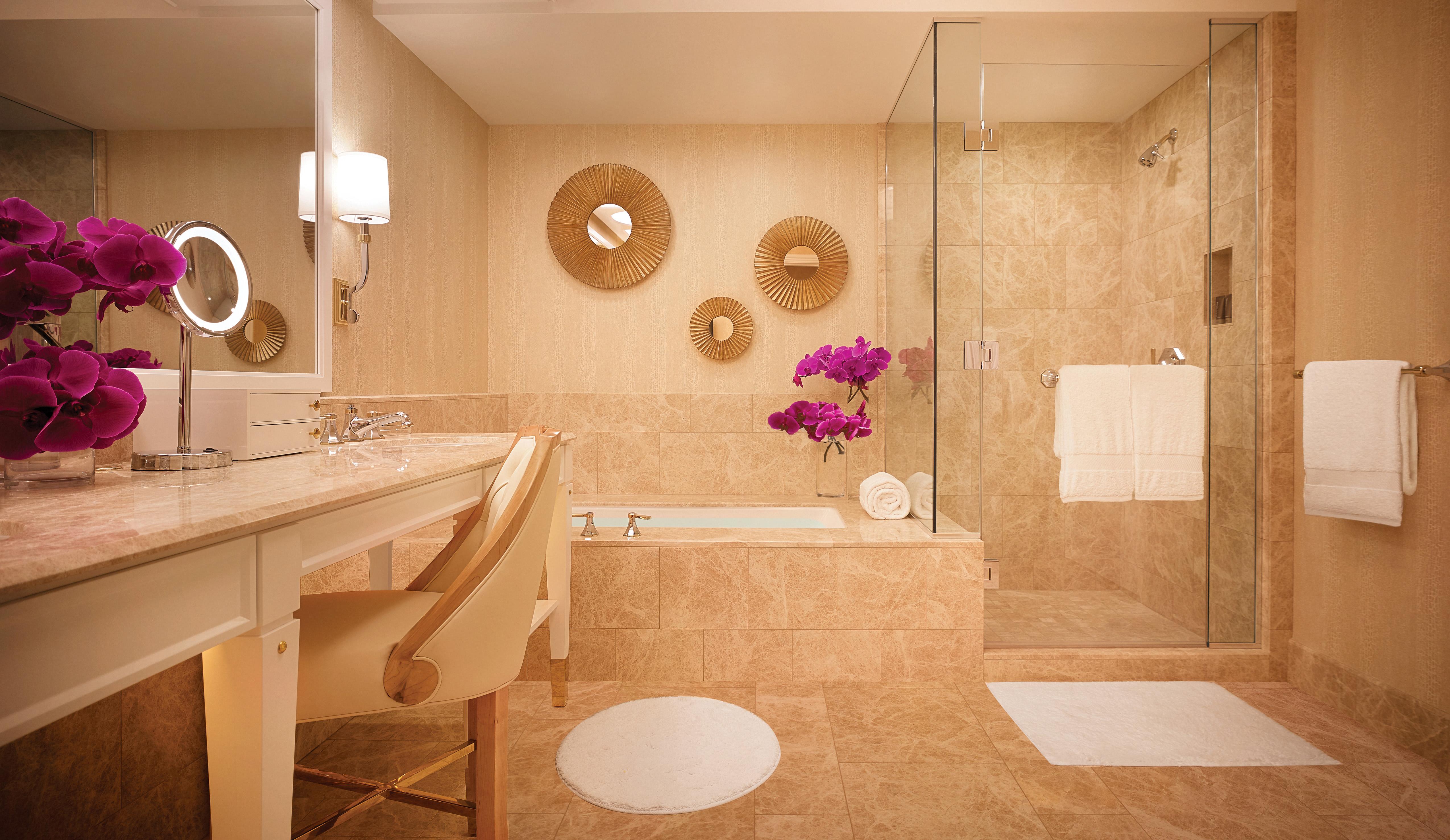 Encore Boston Harbor Everett Экстерьер фото A bathroom at Wynn Las Vegas