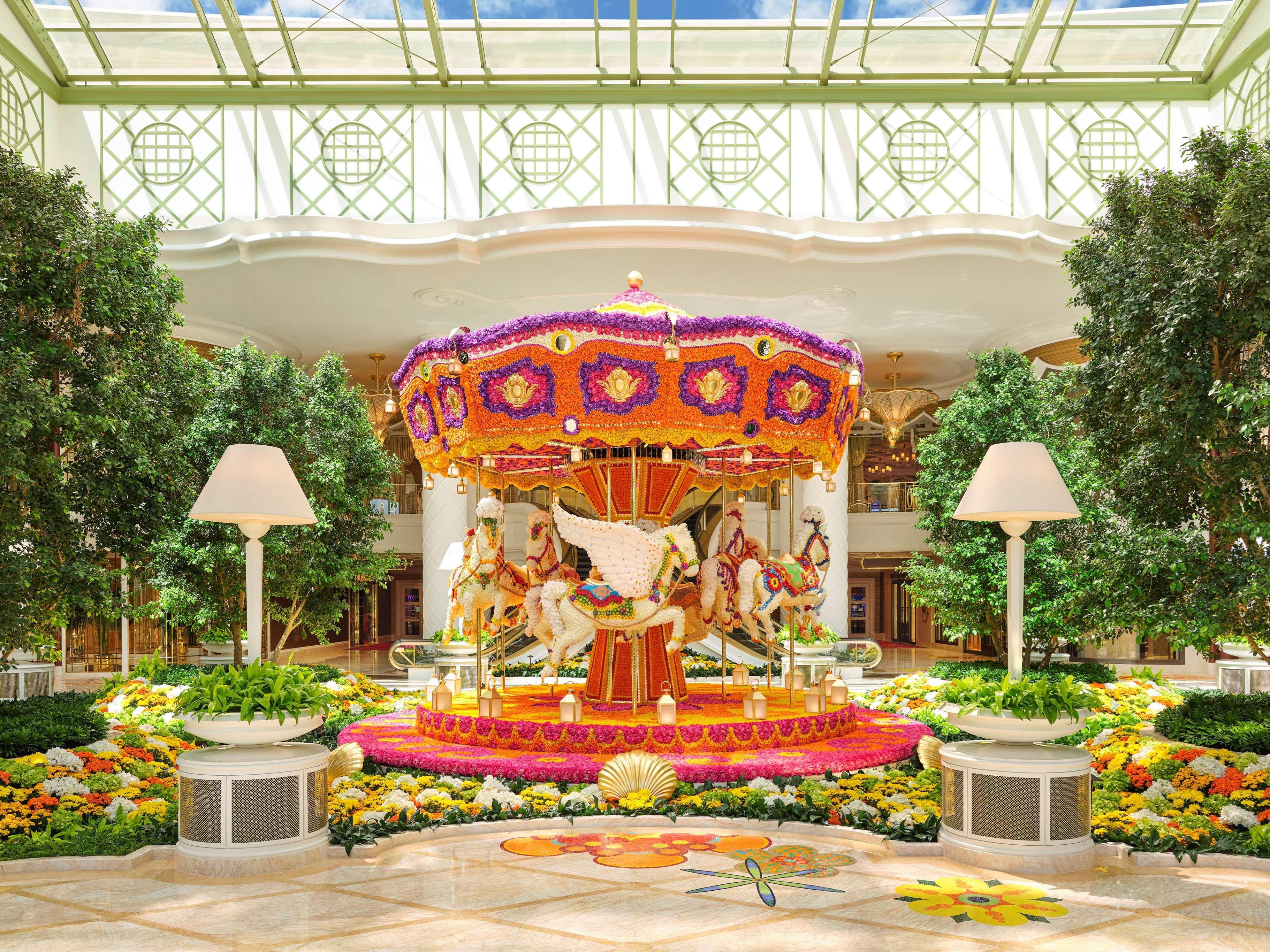 Encore Boston Harbor Everett Экстерьер фото The Carousel at Wynn