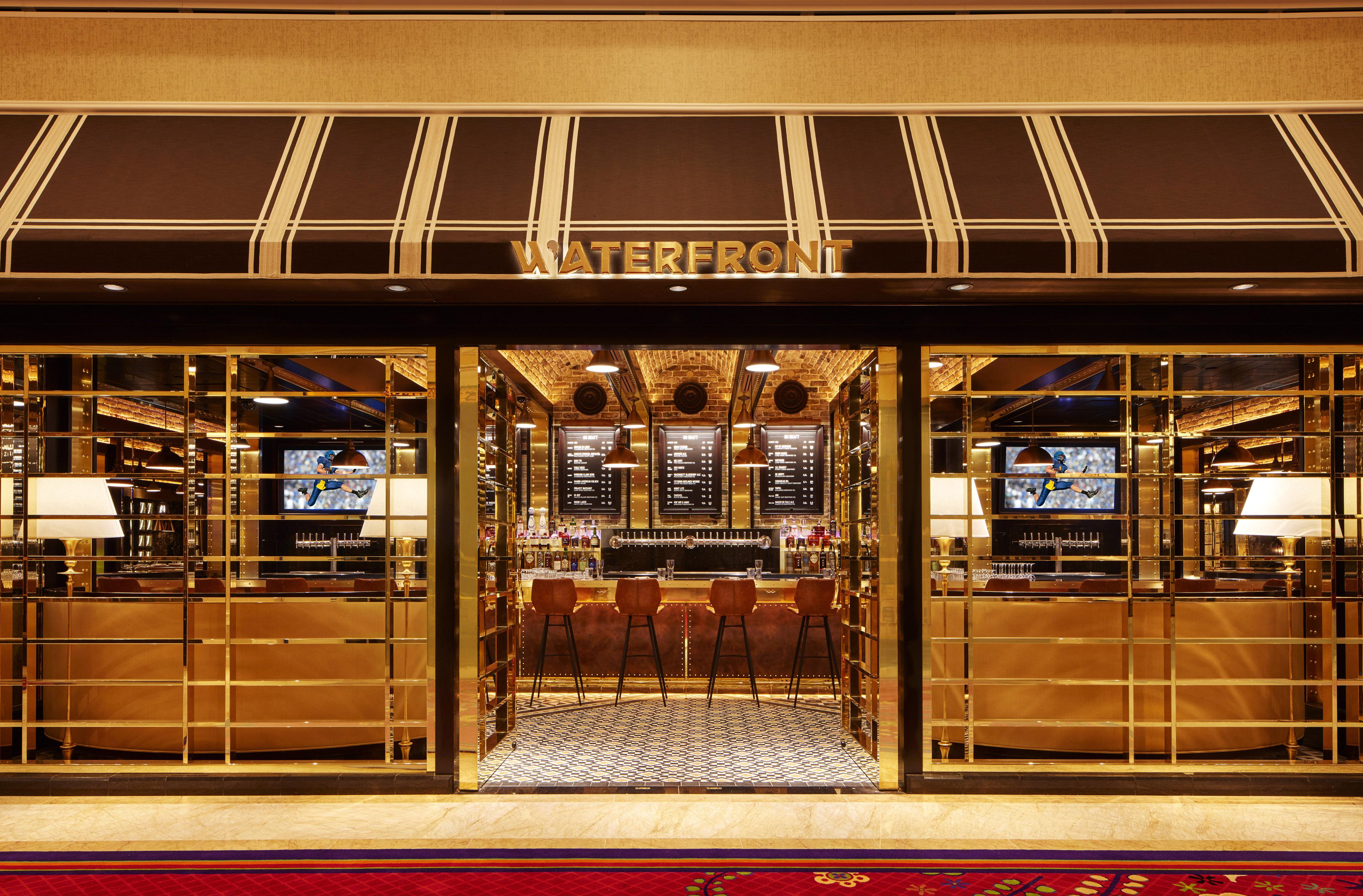 Encore Boston Harbor Everett Экстерьер фото Waterfront Bar