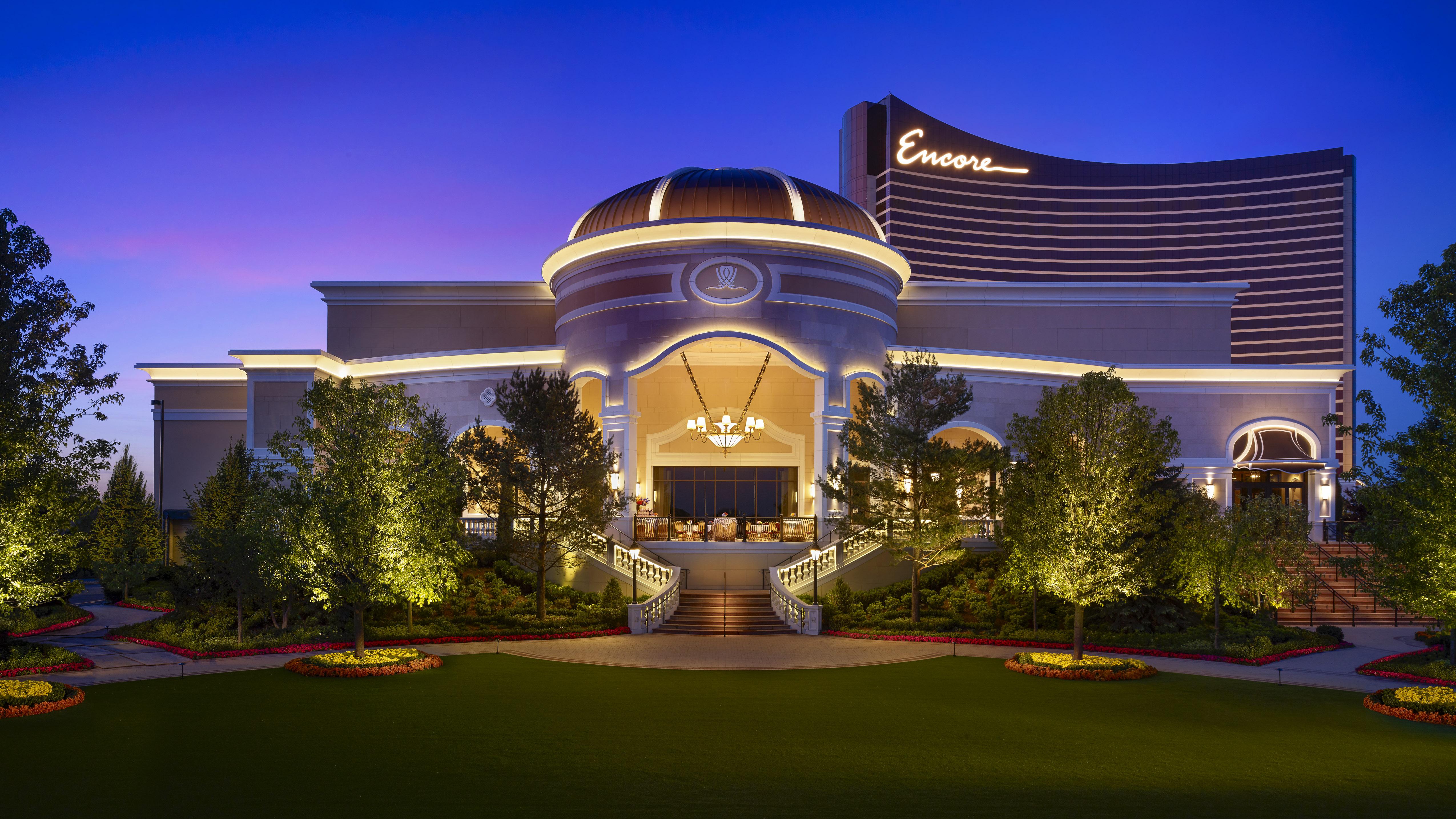 Encore Boston Harbor Everett Экстерьер фото Encore at Wynn Las Vegas
